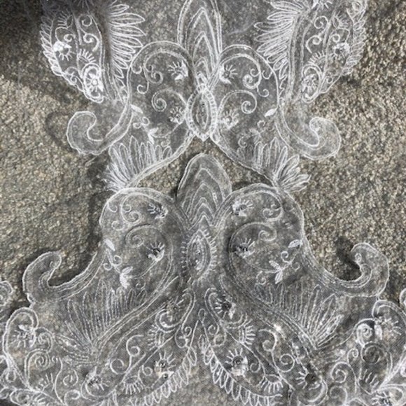 David\'s Bridal One Tier Cathedral Sequin Embroidered Edge Veil main image 6
